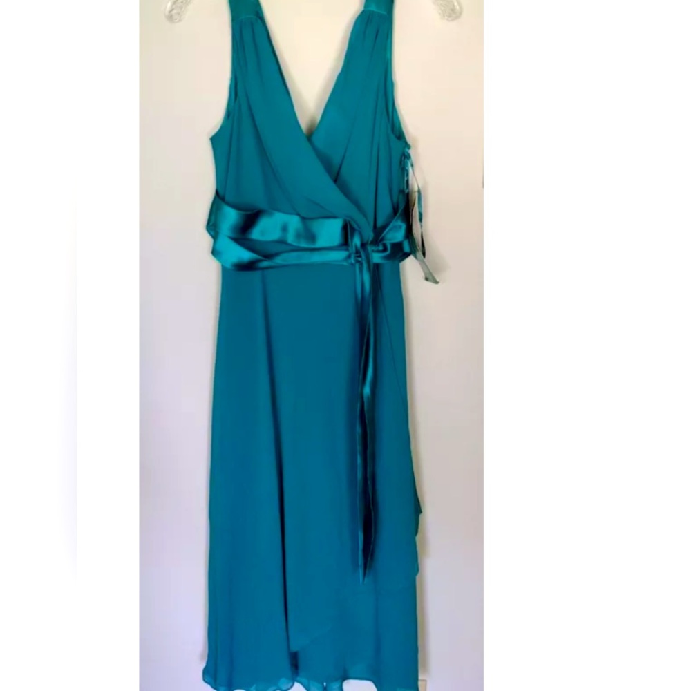 Jones Wear Turquoise Special Event Dress 5/$50